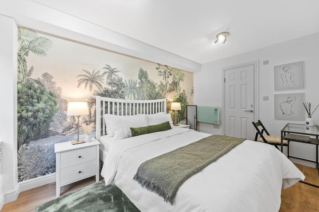 Holiday Home 2Br L 2Ba With Patio-Sleep 6 London Exterior photo